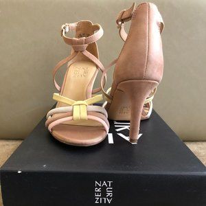 New in Box - Naturalizer Kadin Strappy Heeled Sandal Ginger/Multi 5.5M